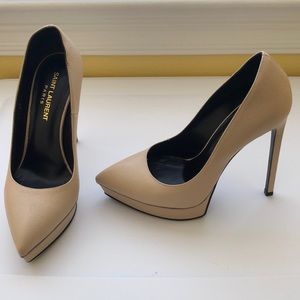 Saint Laurent Janis Textured Pump